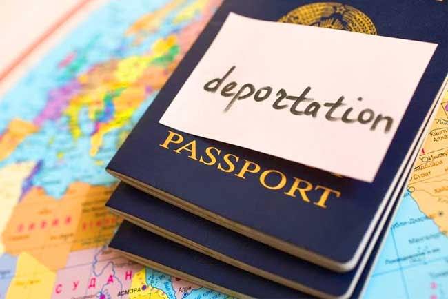 Langgar Aturan Keimigrasian, WNA Malaysia Dideportasi dari Pekanbaru